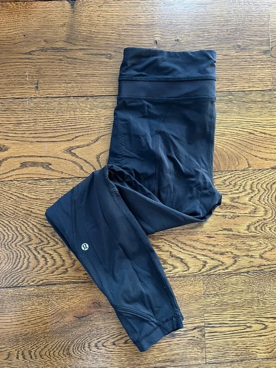Lululemon Black Athletic Zip-Pocket Leggings - Picture 1 of 4